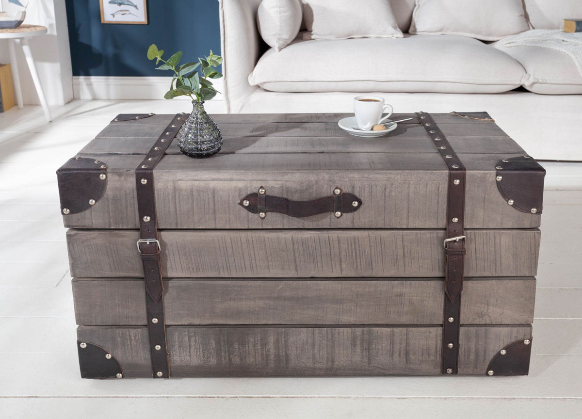 Table Basse Coffre En Pin Massif Cire Moving Joue La Carte Ecolo