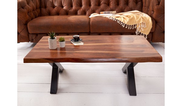Table basse design bois massif et métal