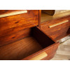 Buffet en bois d'acacia et déco doré