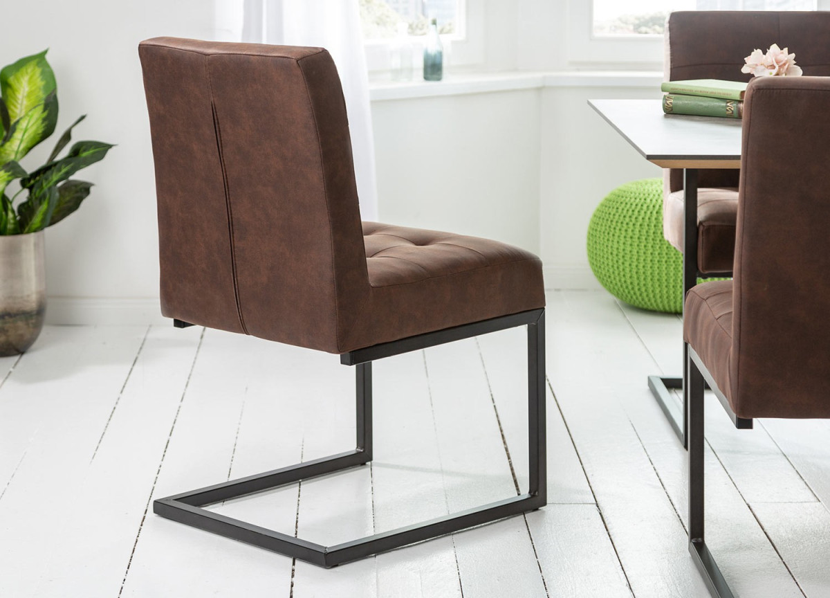 Chaise cantilever industrielle design