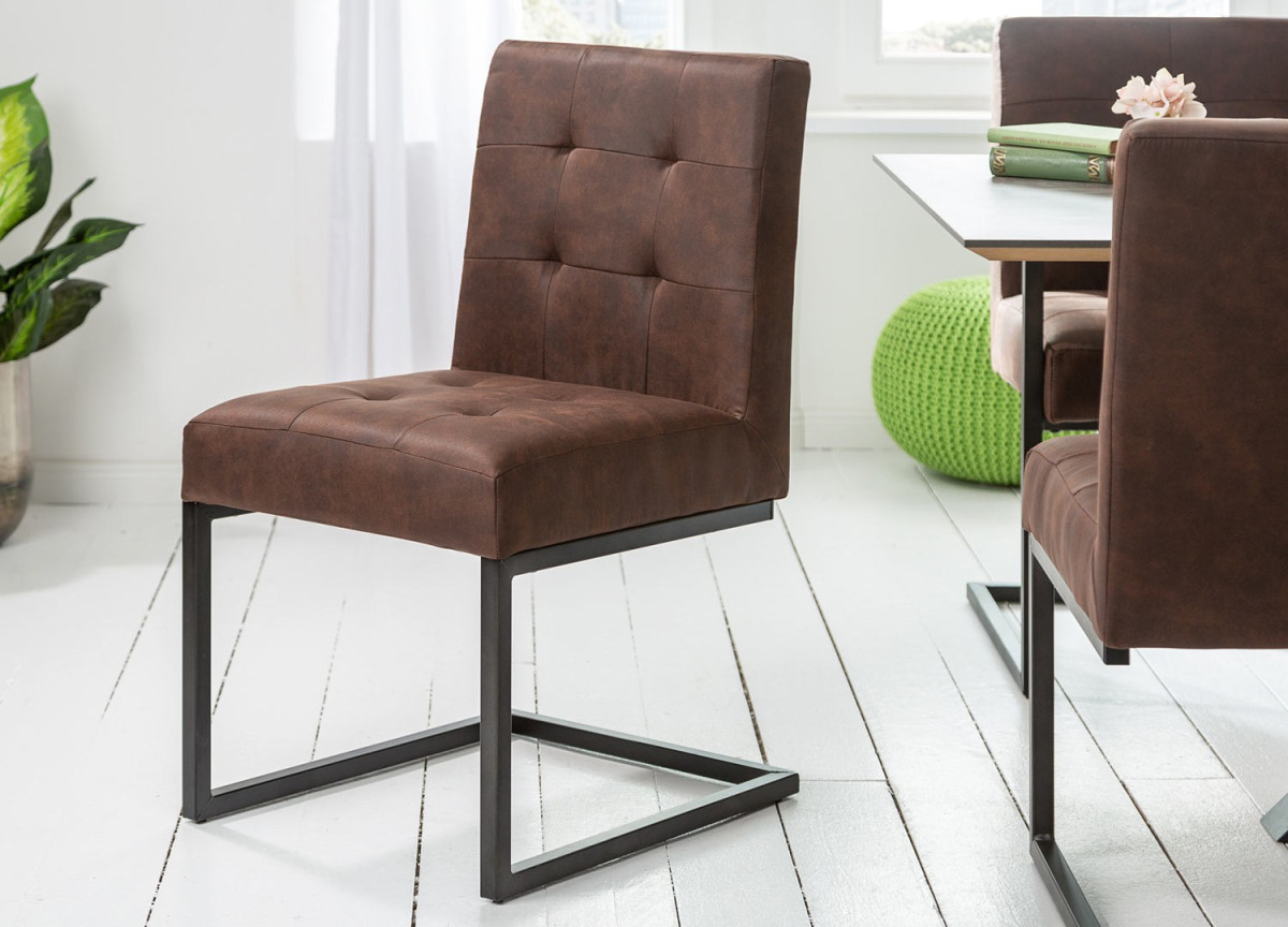 Chaise cantilever industrielle design