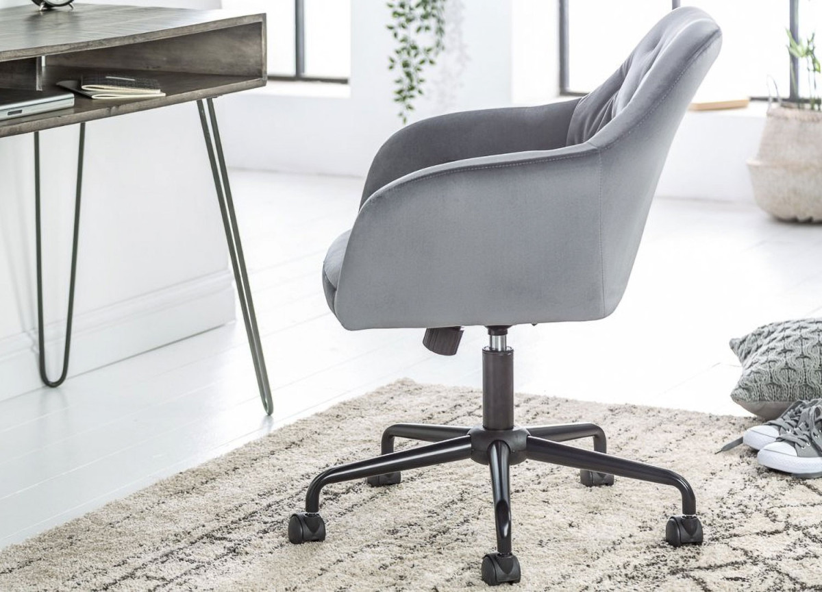 Chaise de bureau matelassée velours grise