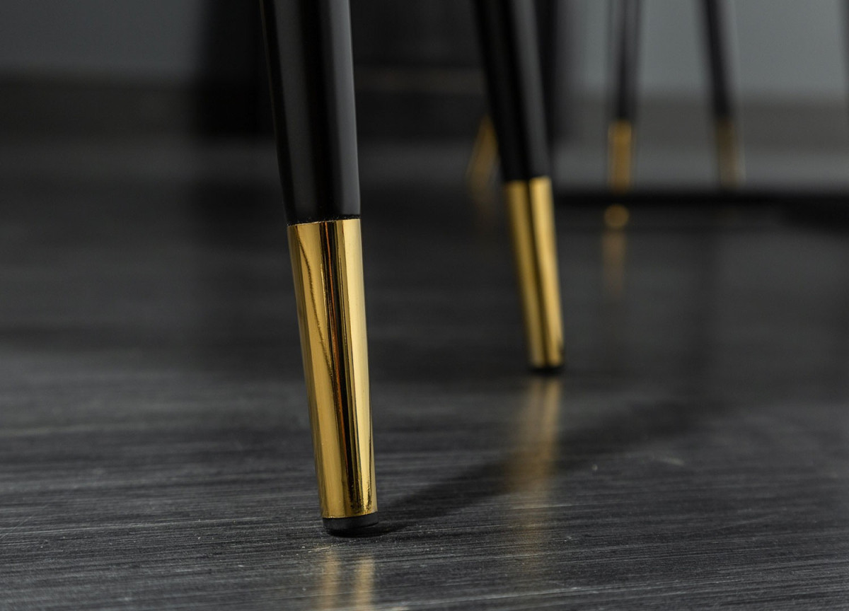 Chaises velours jaune avec accoudoir / Pieds noir embouts dorée