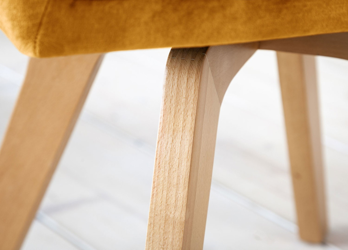 Chaise velours capitonnée Jaune / Pieds bois massif