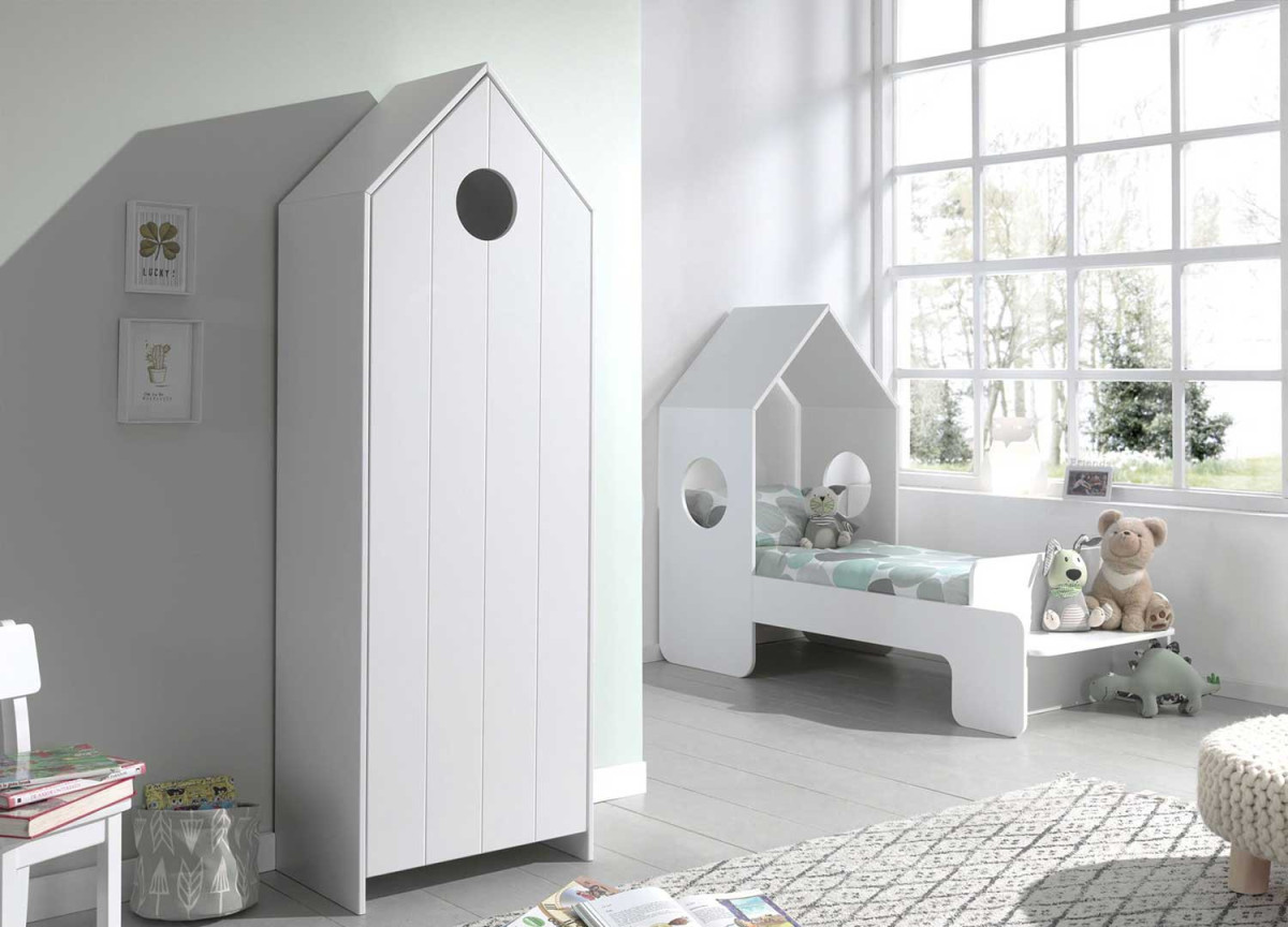 Armoire de chambre enfant style cabanon