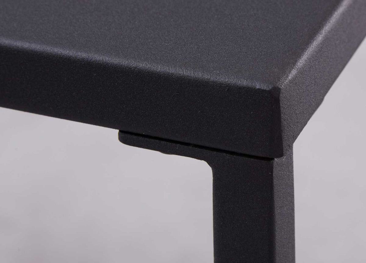 Table basse d'appoint noire en métal