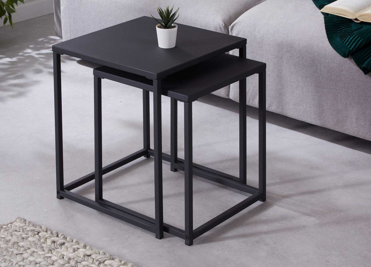 Table basse d'appoint carré noire en métal
