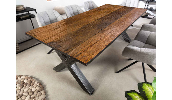 Table bois recyclé brun piétement en X métal noir