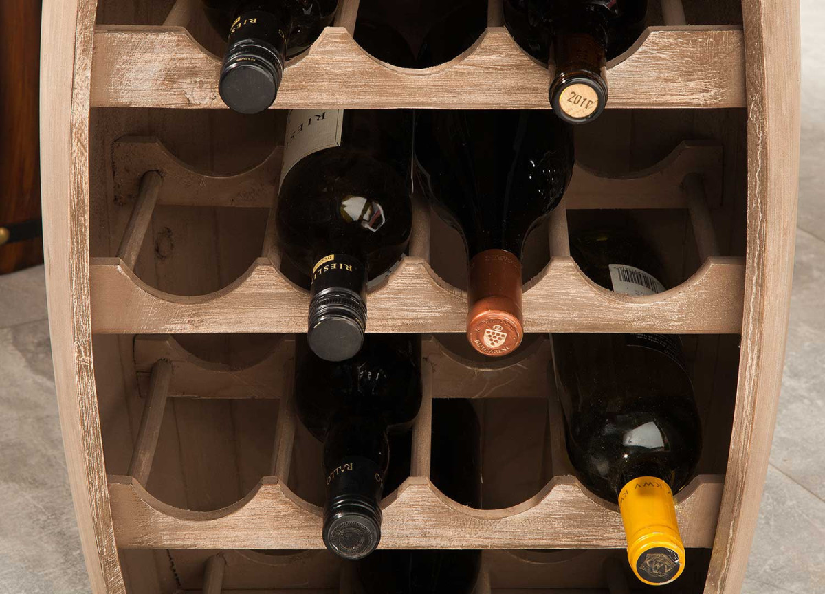 Tonneau bar en bois range bouteilles