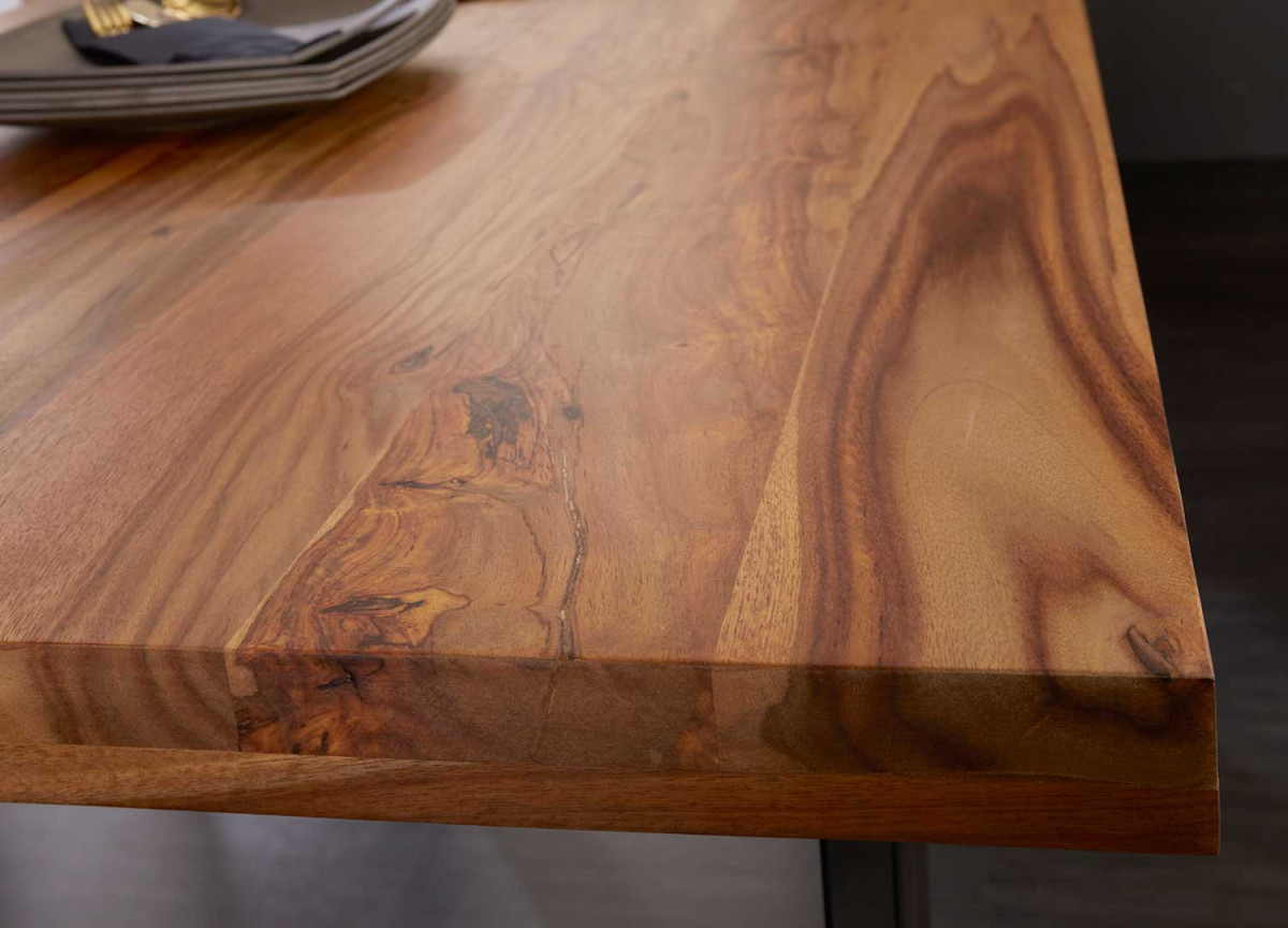 Table 180 cm en bois de Sesham et métal noir