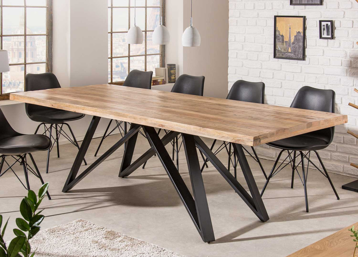 Table 240 cm en bois massif et pied métal noir design