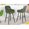 Chaise de bar en velours vert vendu par 2