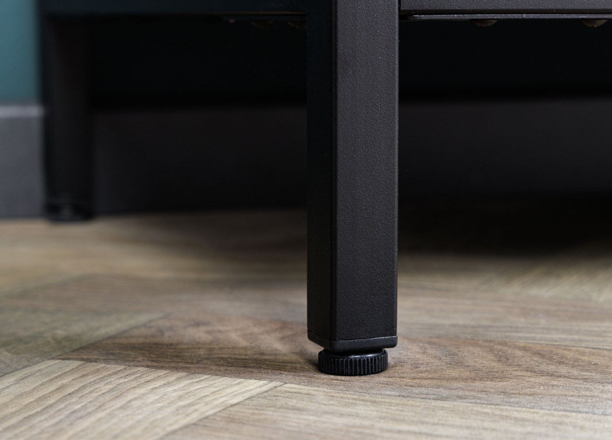 Commode à porte en verre plissée et métal noir