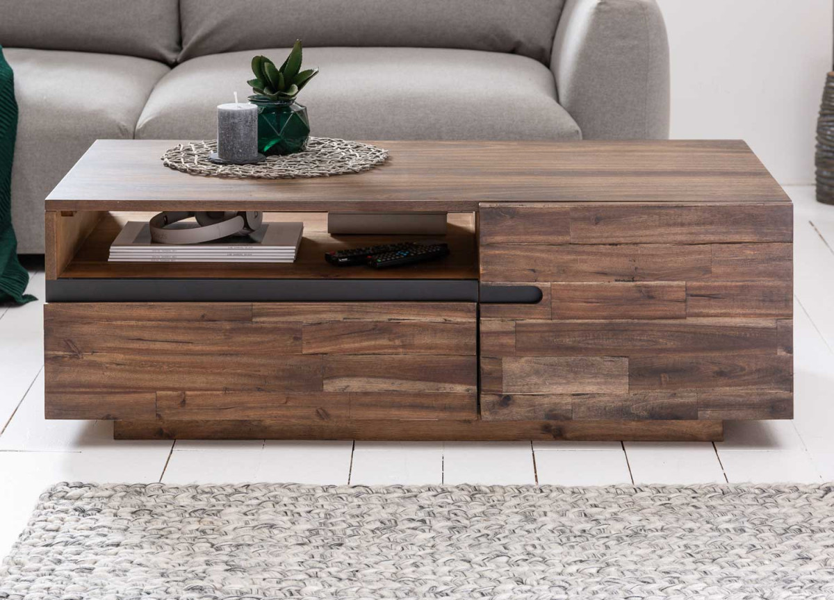 Table basse en bois d'acacia massif ancien