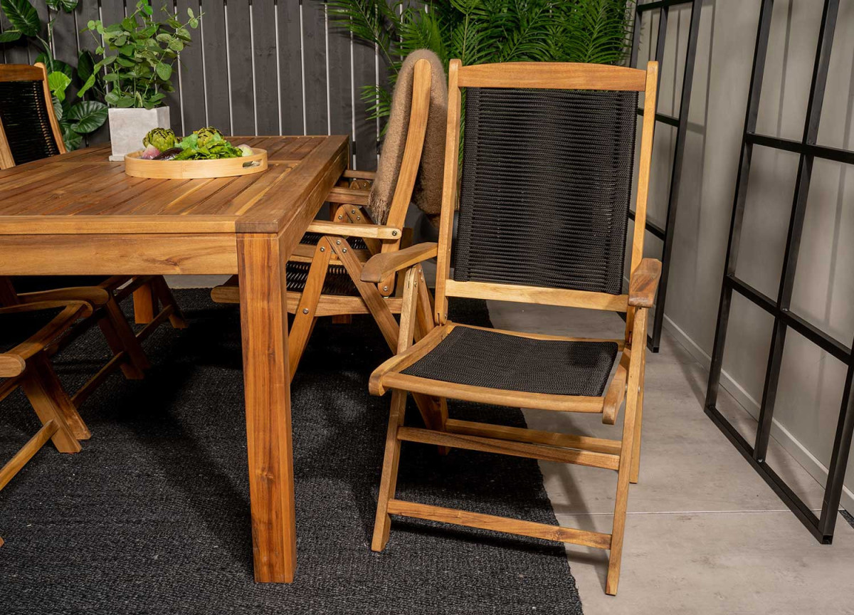 Chaises confortables pliantes en bois et corde filé noir