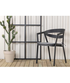 Chaise de jardin design en aluminium noir
