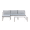 Salon en aluminium blanc et coussin clair