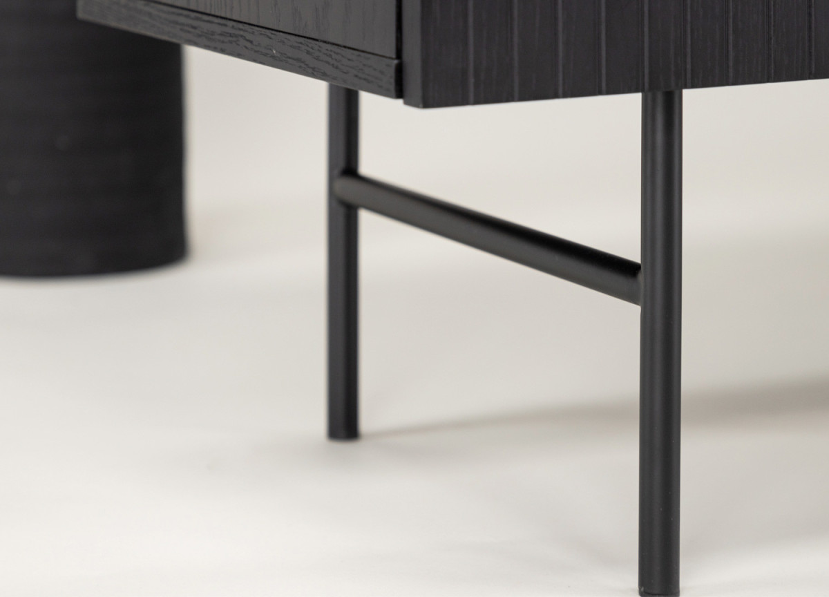 Buffet noir 150 cm façades rainurées