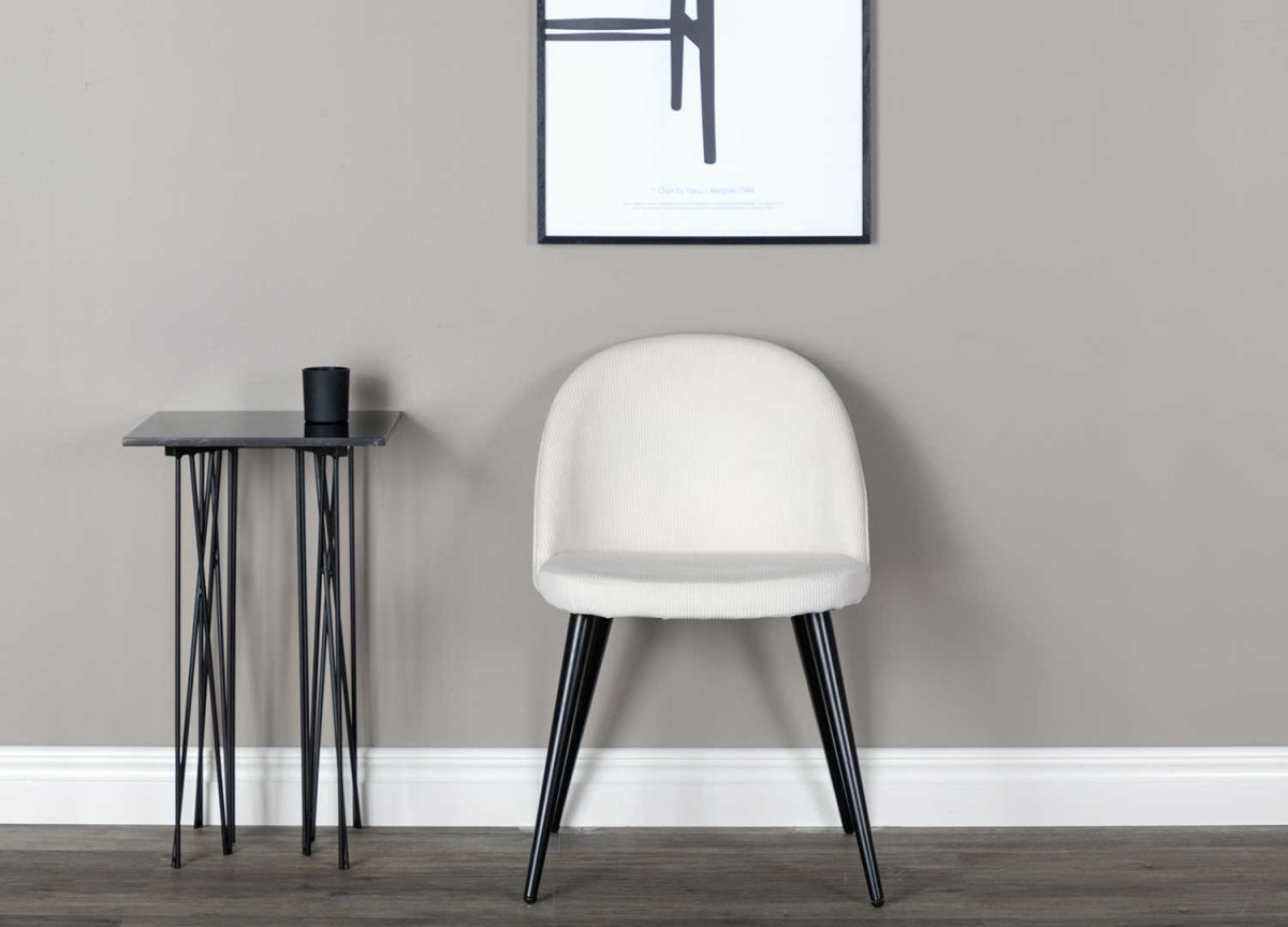 Chaises en velours côtelé blanc