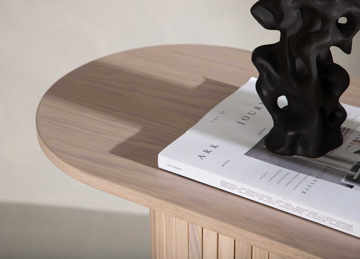 Console chêne blanchi et pieds cylindriques