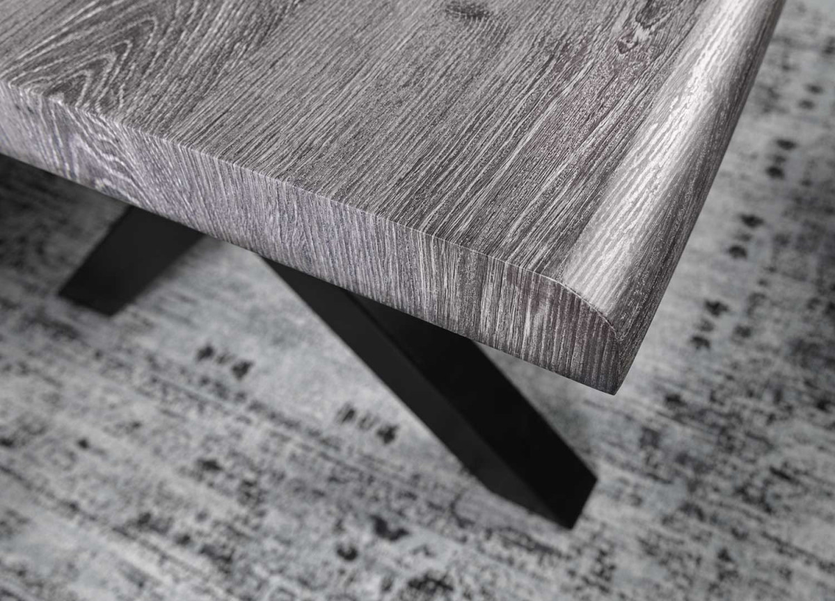 Table de repas aspect bois gris et métal