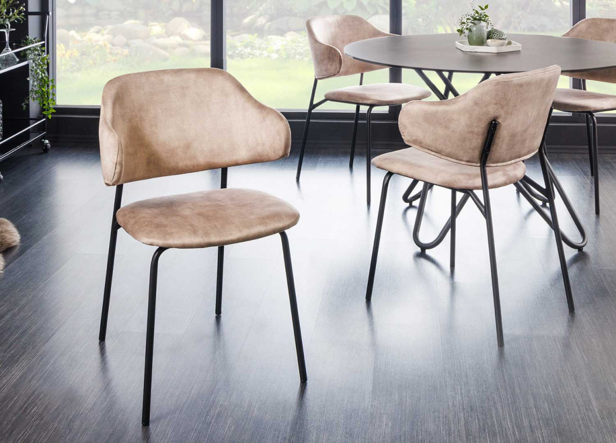 Chaises velours champagne et métal noir