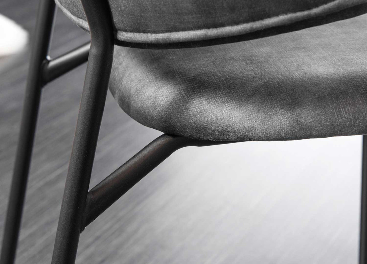 Chaises velours gris foncé et métal noir