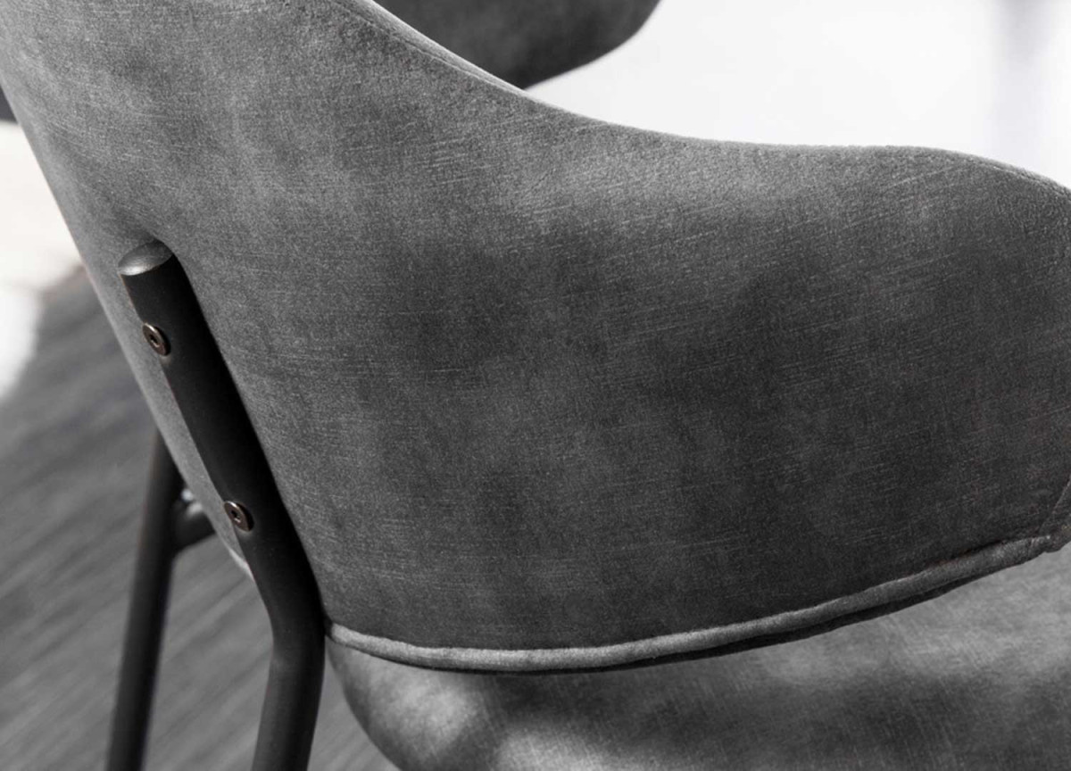 Chaises velours gris foncé et métal noir