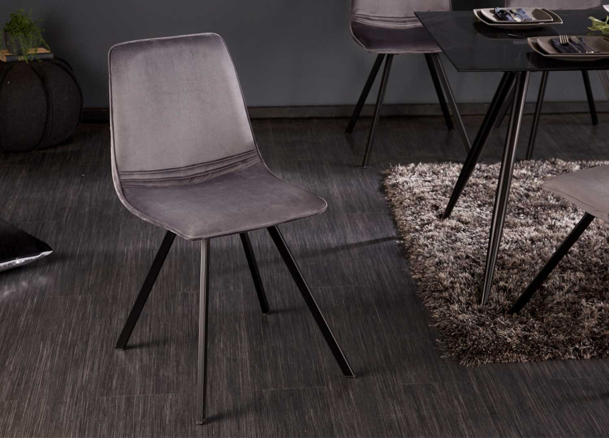 Chaises velours gris foncé