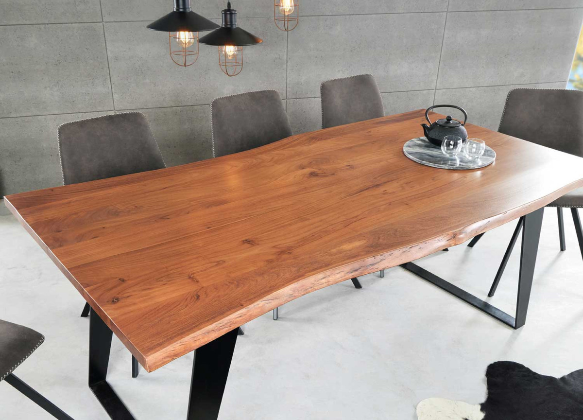 Table de repas 180 cm acacia et métal