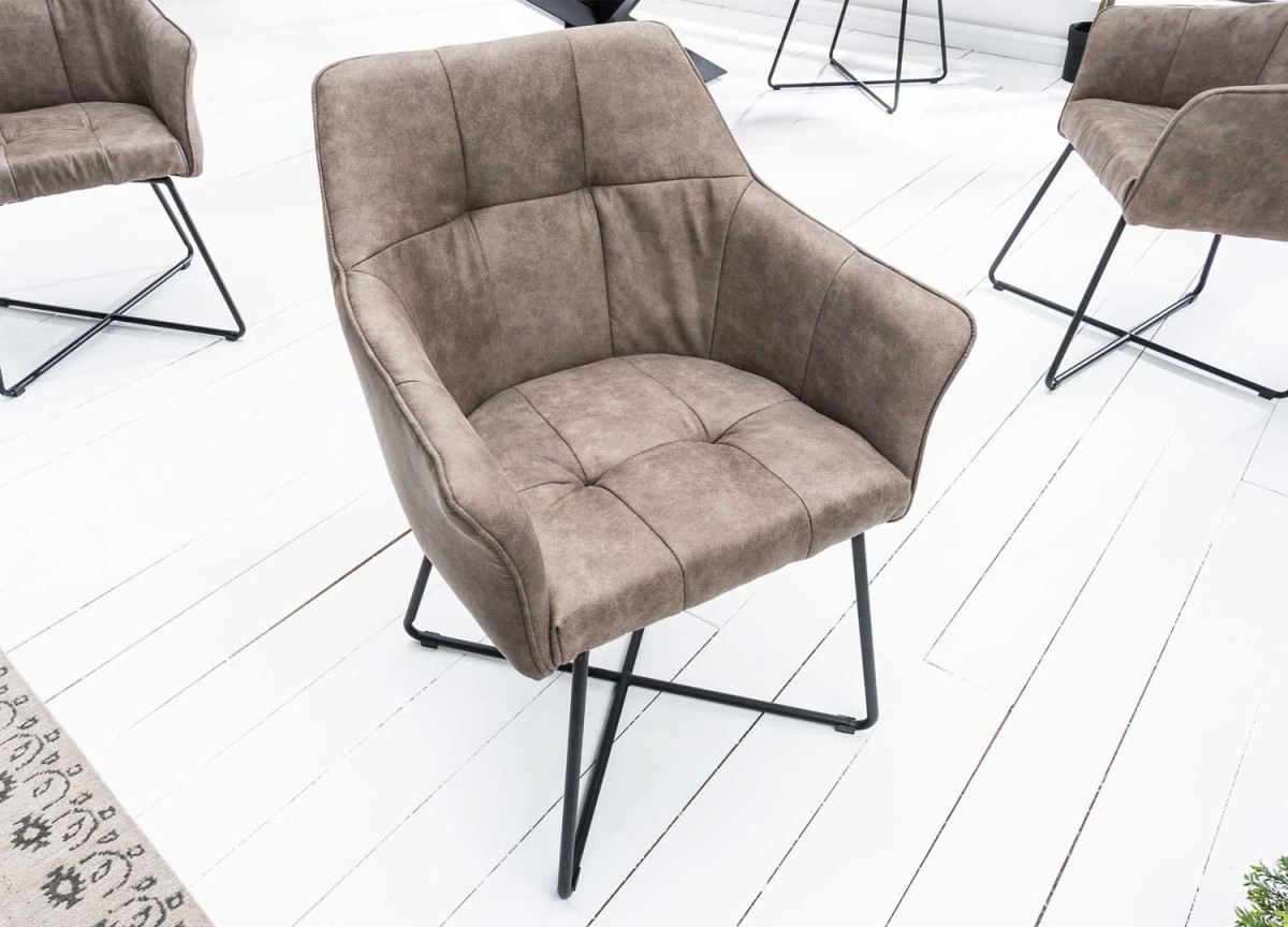 Lot de 2 fauteuils en microfibre taupe