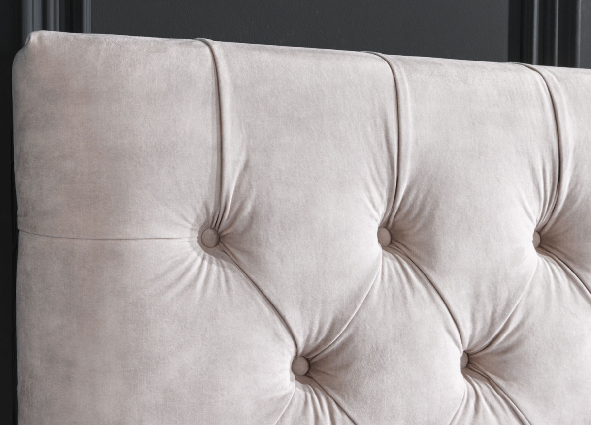 Lit style moderne baroque en velours champagne