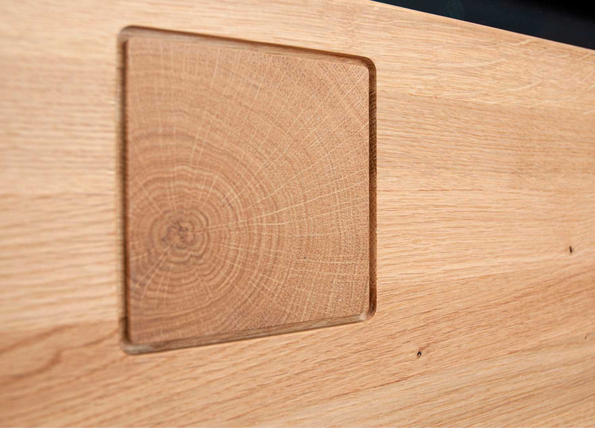 Commode chêne huilé 2 portes 2 tiroirs