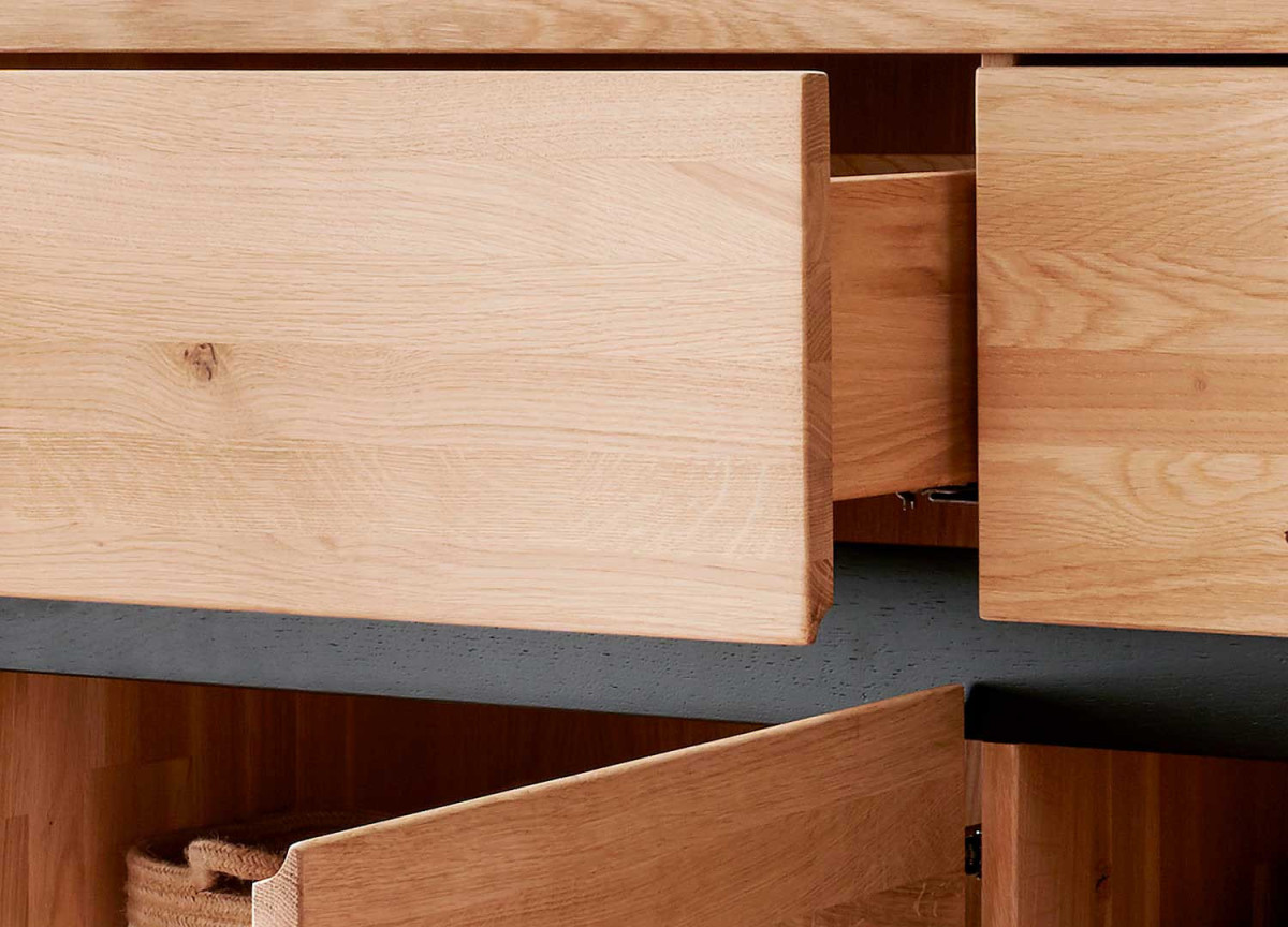 Buffet Moderne en Chêne et Déco Noir