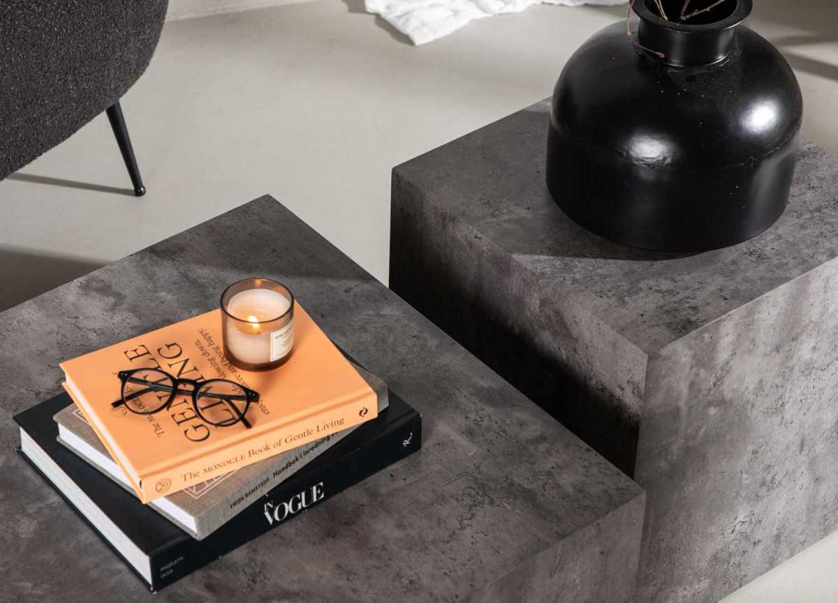 Table basse rectangulaire aspect marbre