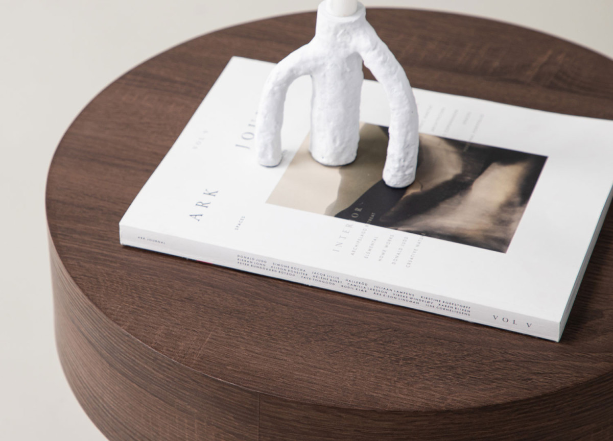 Deux Tables Basses Rondes Design Finition Bois Foncé