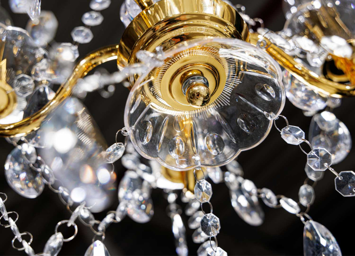Lustre suspendu transparent et doré