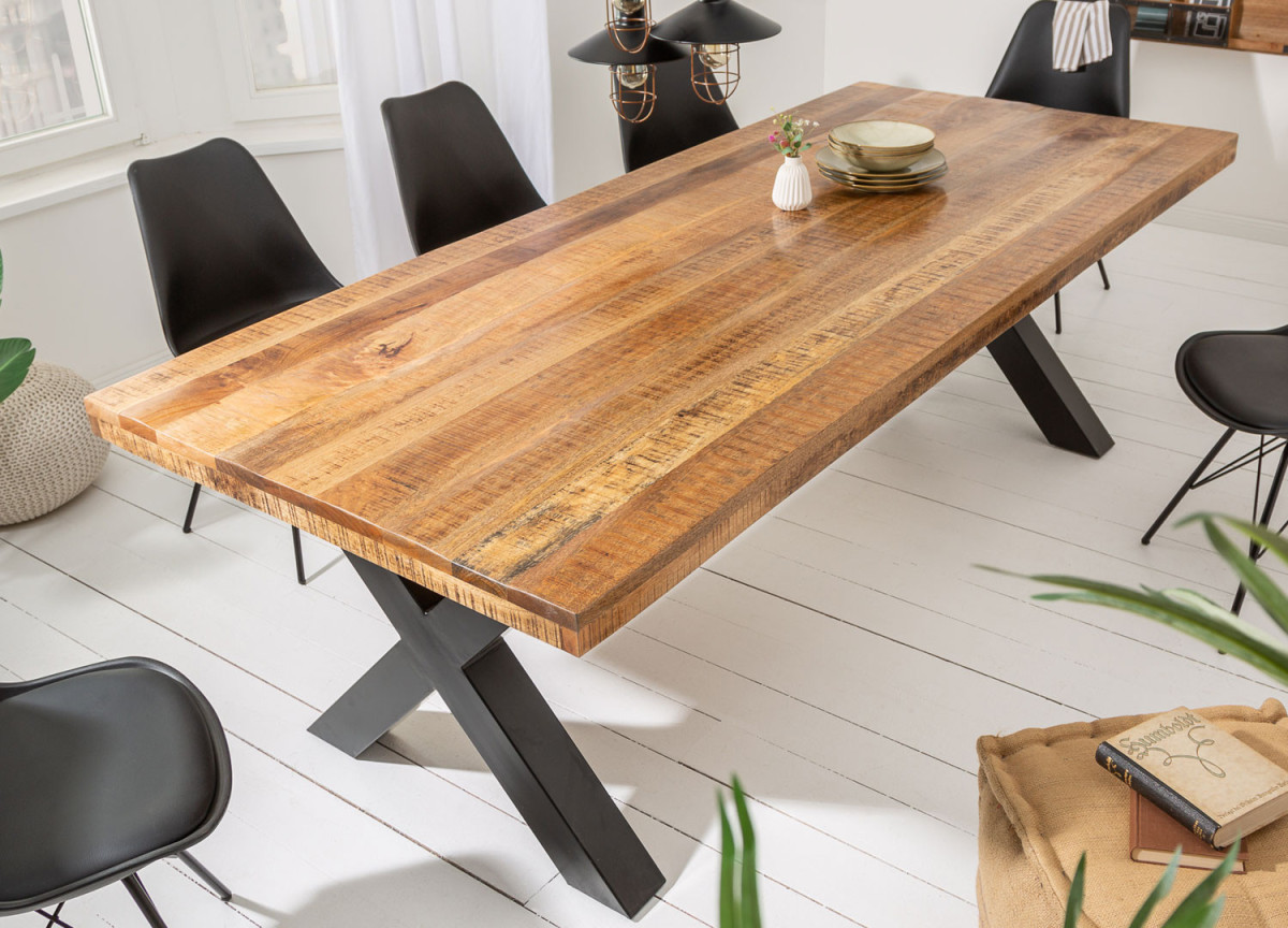 Table salle à manger en bois de manguier Pieds en X noir