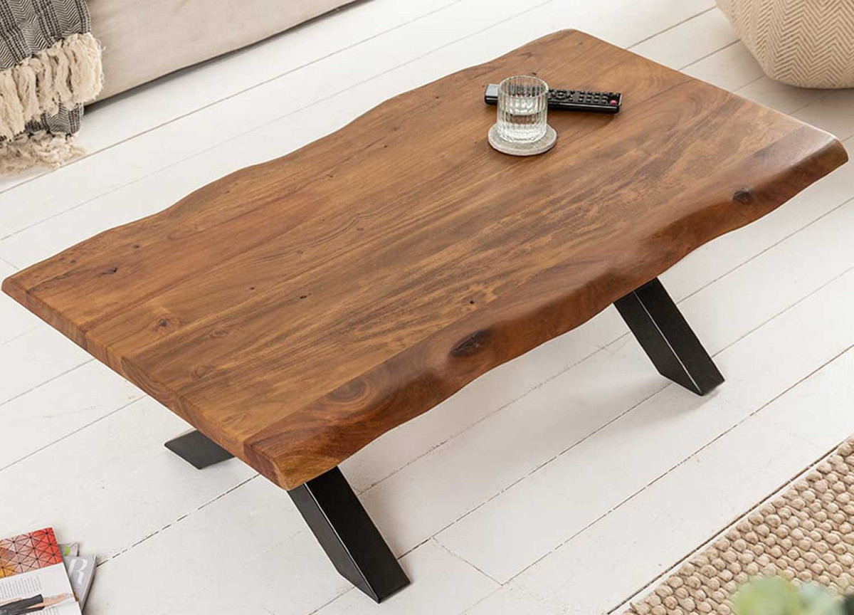 Table basse rectangulaire en bois massif et métal