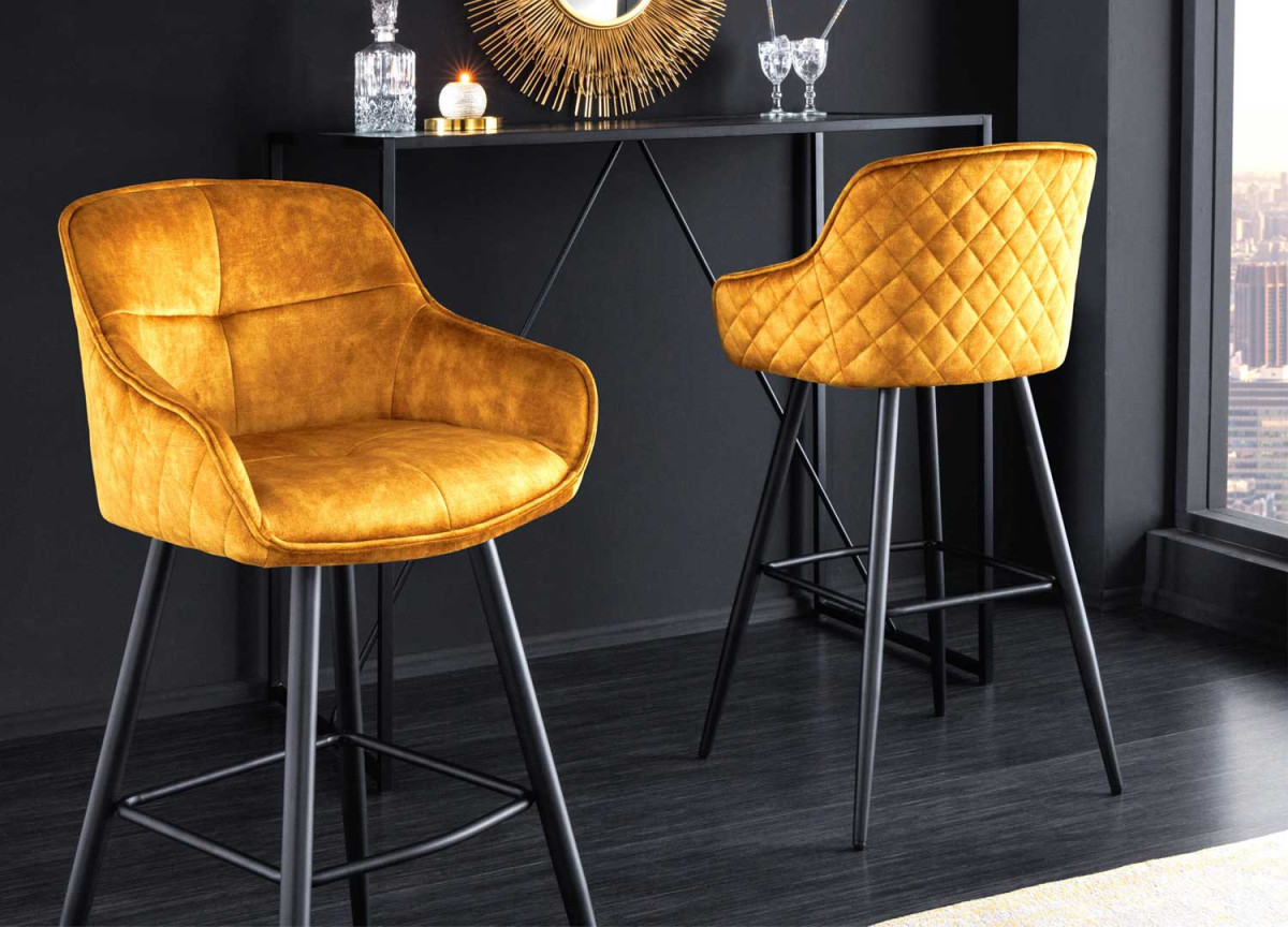 Fauteuils de bar jaune moutarde et métal noir