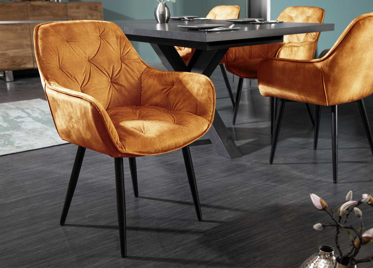 Fauteuils velours jaune moutarde