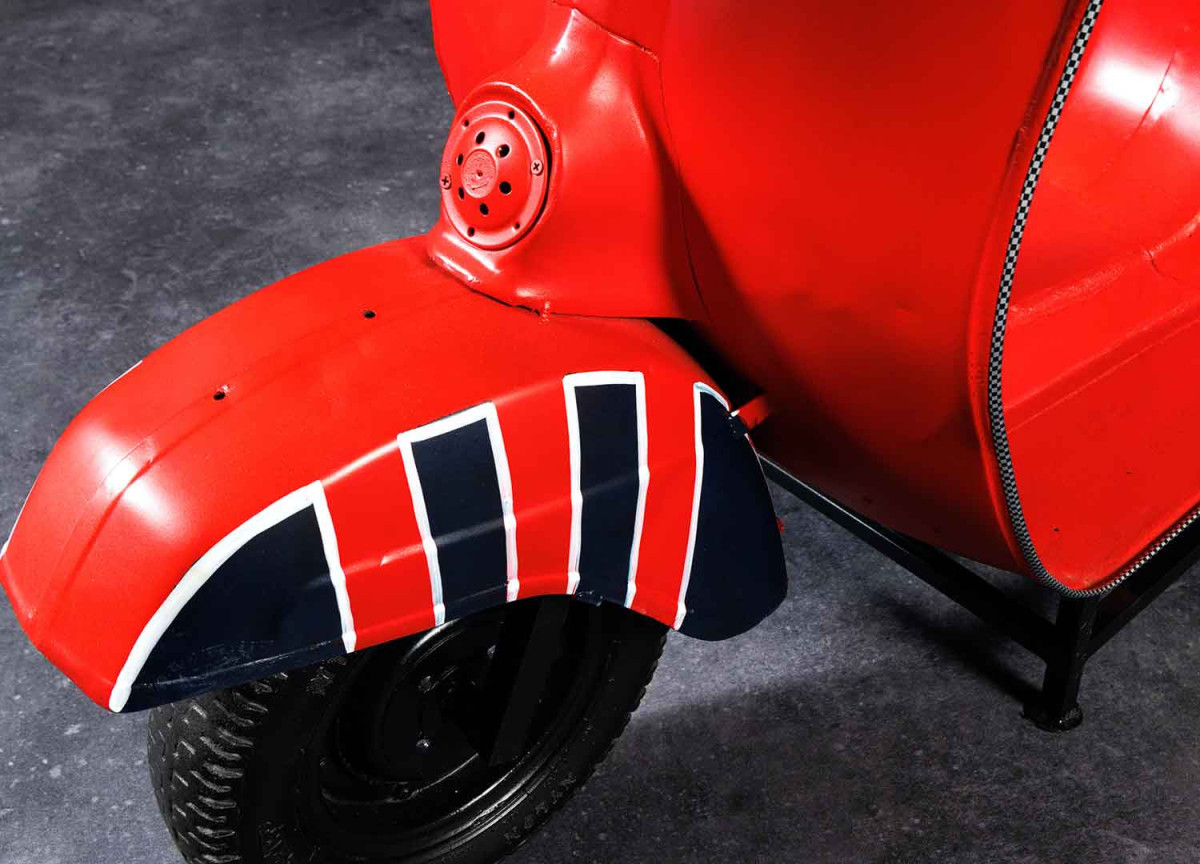 Table de Bar Vespa Vintage déco Londres