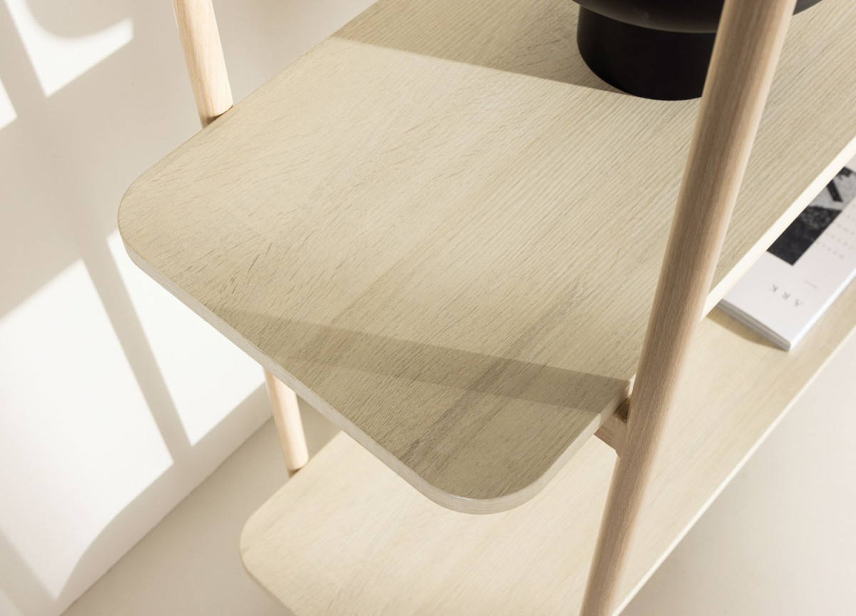 Meuble étagère couleur bois blanchi