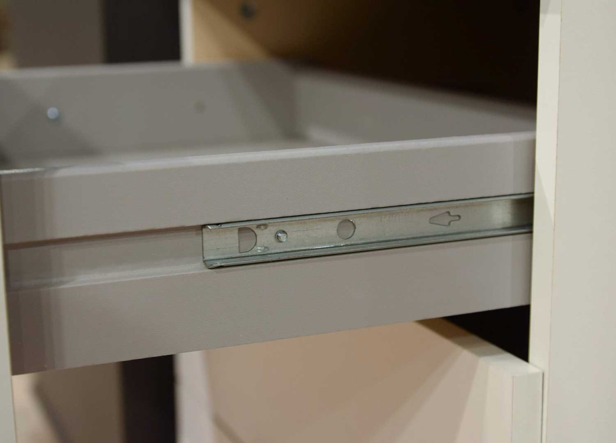 Armoire moderne bois et blanche