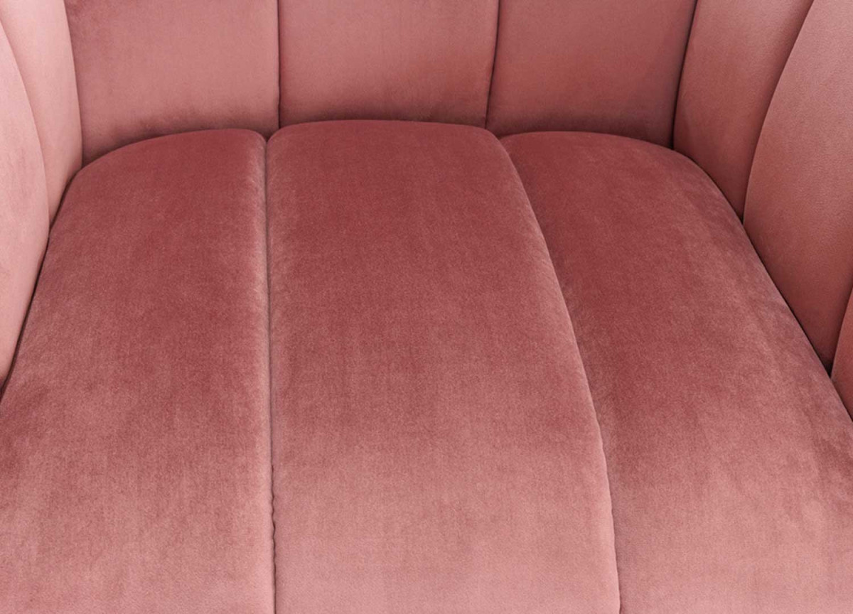 Fauteuil Velours Rose et Pieds Dorés