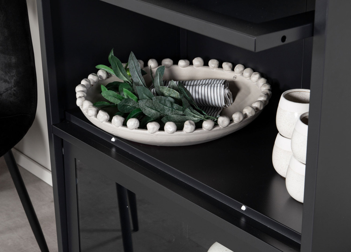 Commode vitrée en métal noir
