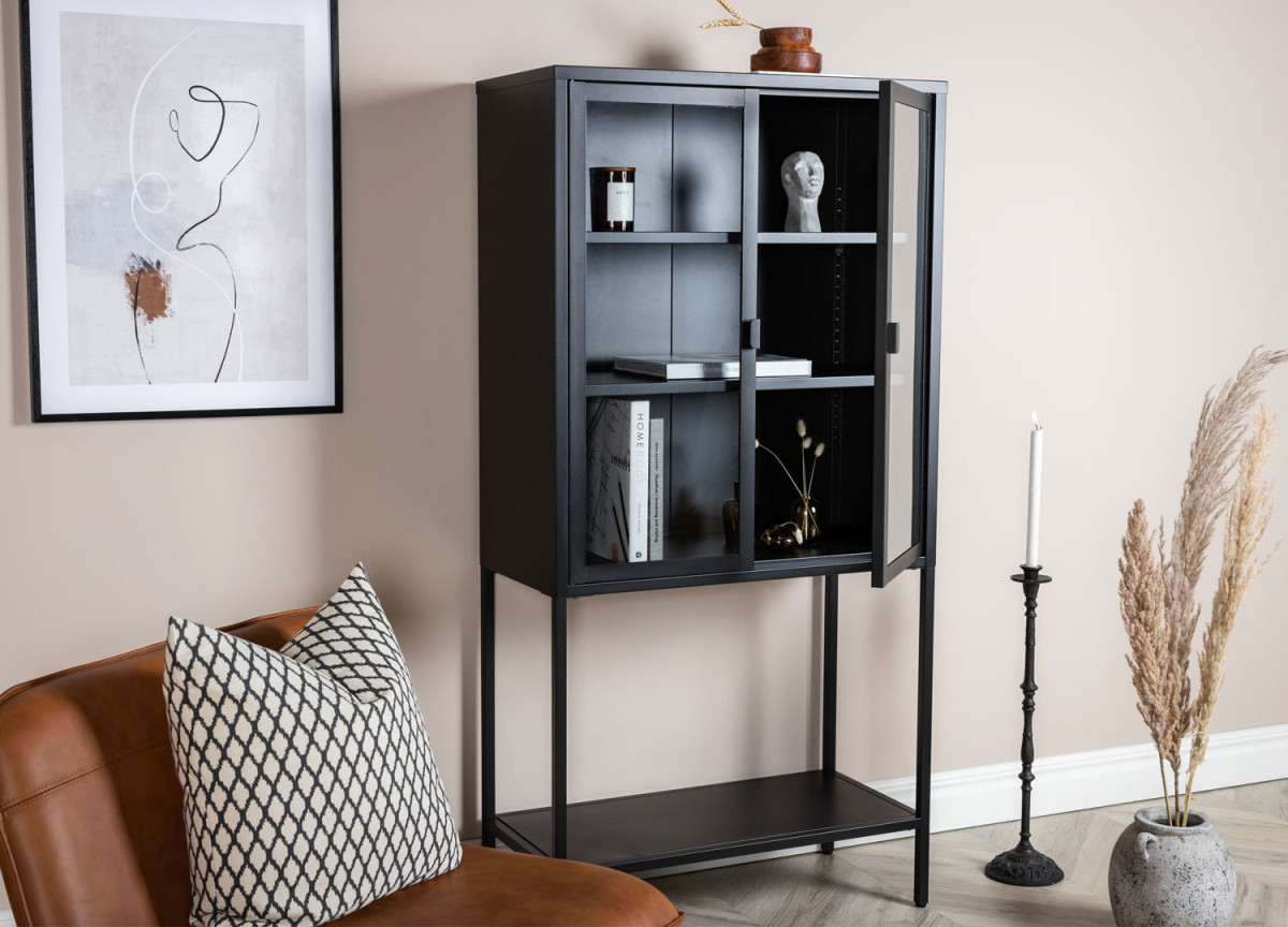 Petite armoire vitrée en métal noir