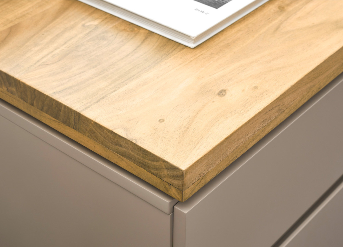 Bahut Moderne Gris Chaud et Plateau en Acacia