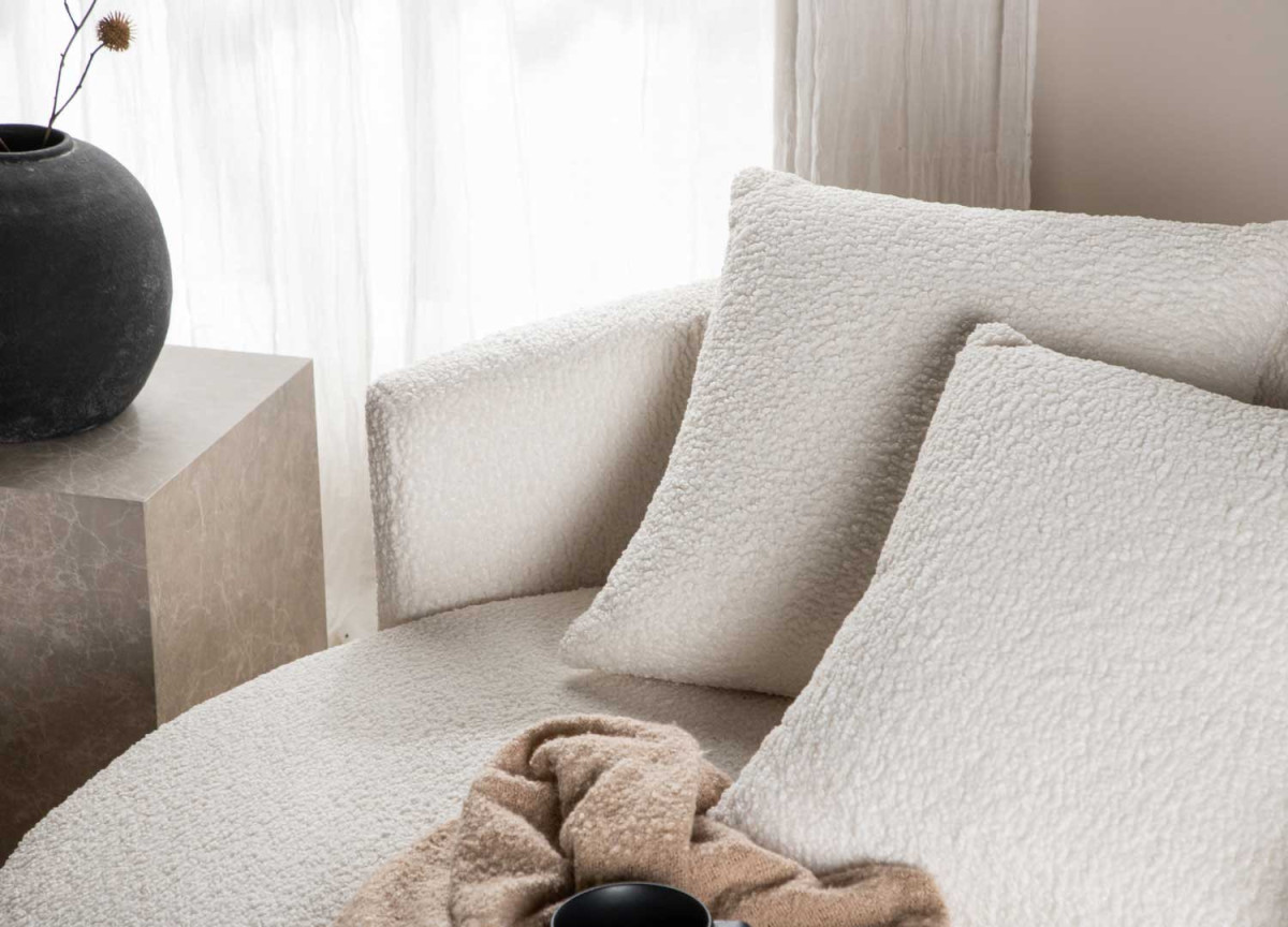 Canapé rond en tissu bouclé blanc