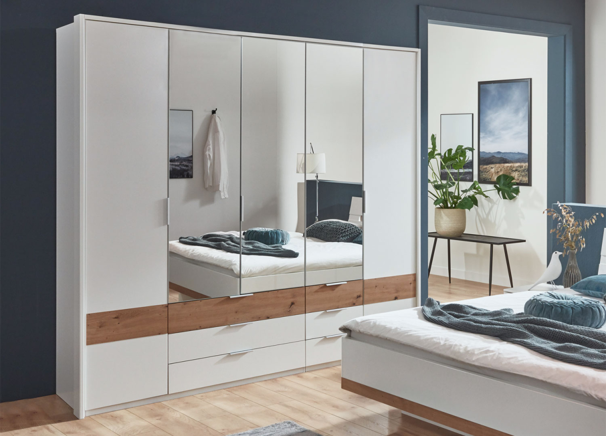 Chambre adulte avec lit chevets et armoire blanc et bois Gibraltar